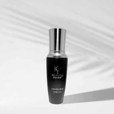 诱龄诺颜 水漾丝滑锁水精华液40ml